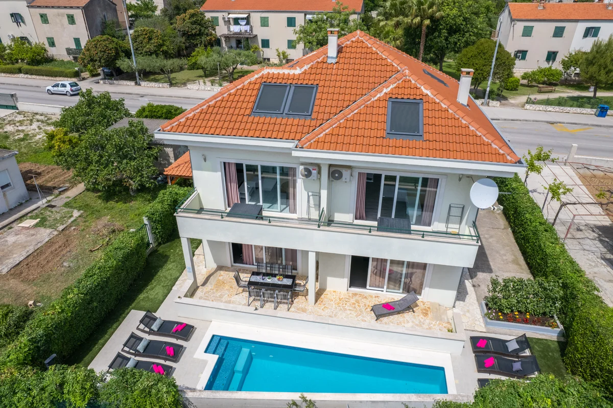 Villa Barbara — whole house